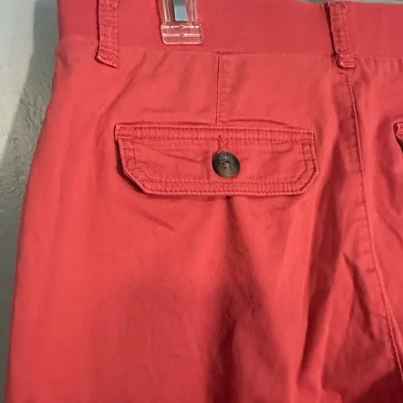 Lee relaxed fit mid rise capris, elastic waistband, 6 pockets, 10, EUC - Picture 8 of 11